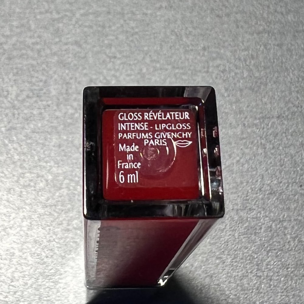 GIVENCHY Gloss Revelateur Intense Lip Gloss color enhancing